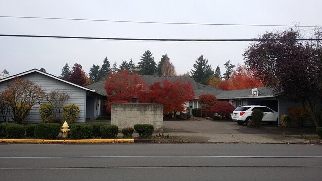 Building Photo - 619-621 Blaine