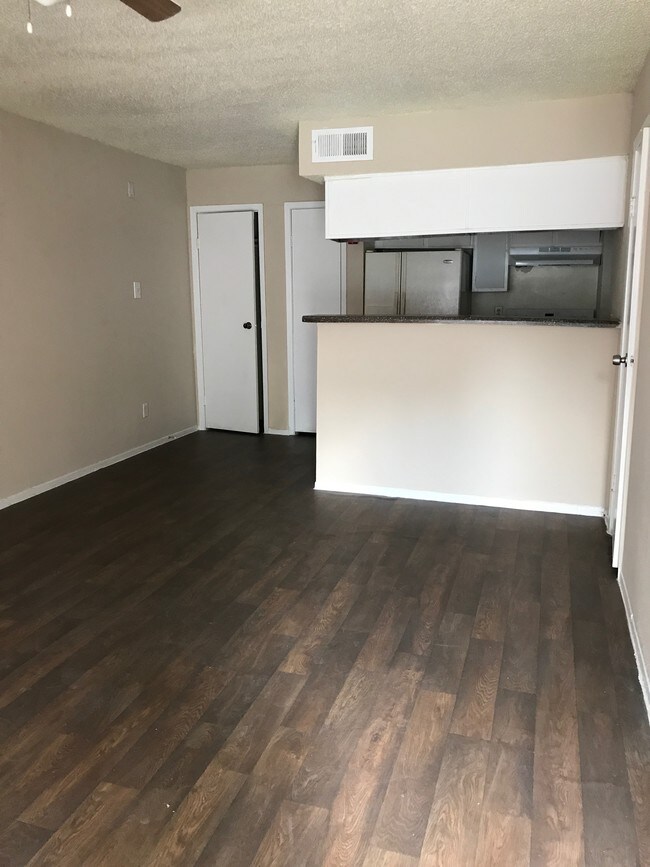 Foto del edificio - 13502 Northborough Dr