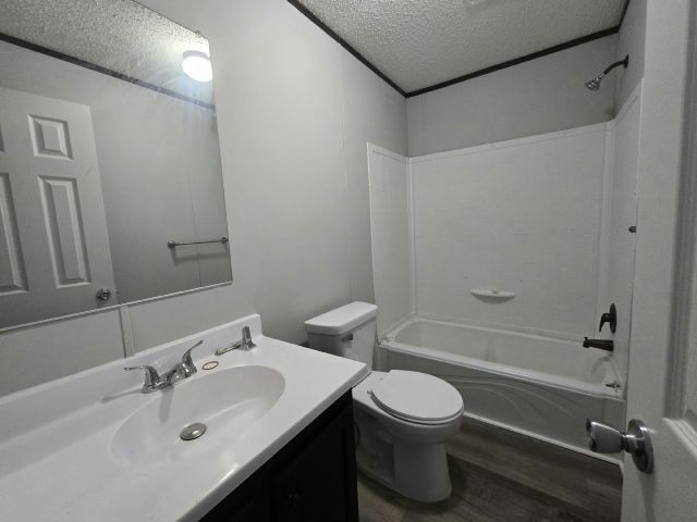 Building Photo - 11167 3rd St NE