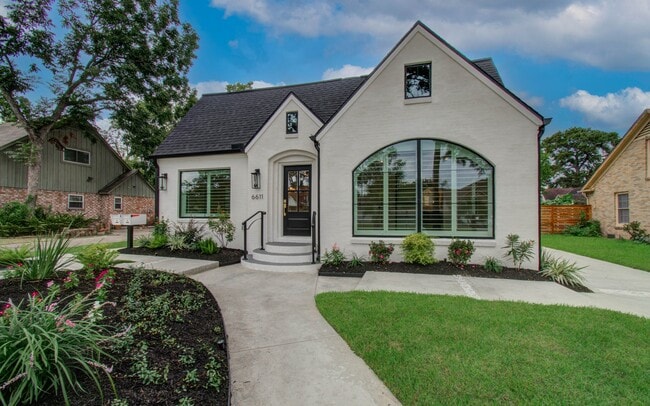 Foto del edificio - 6611 Rockbridge Ln