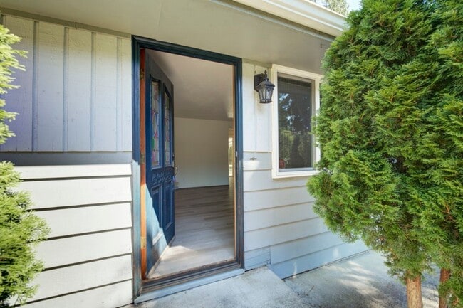 Foto del edificio - 3Bd/1.75Ba Kirkland House