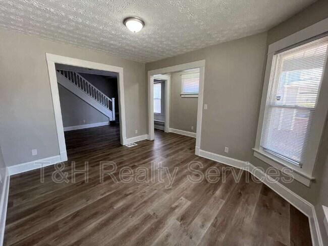 Foto del edificio - 514 E 33rd St