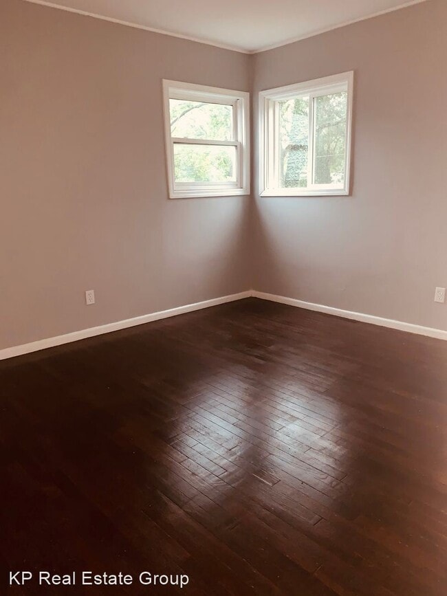 Foto del edificio - 3 br, 1.5 bath House - 1281 Country Club Rd