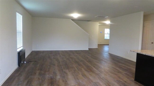 Building Photo - 1731 Avocet Way