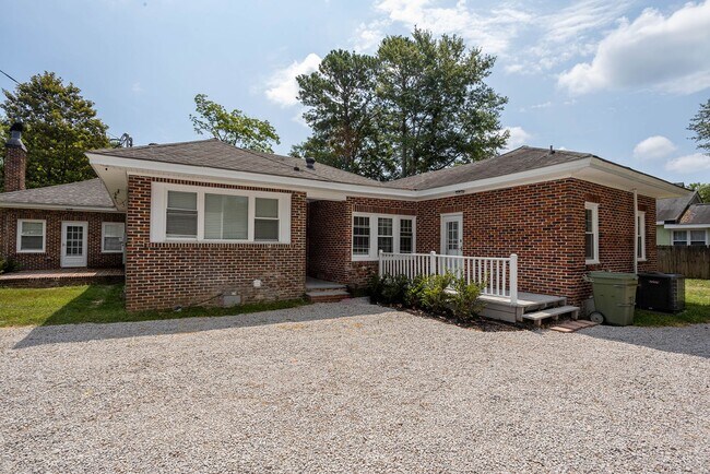 Foto del edificio - 20 Marion Ave