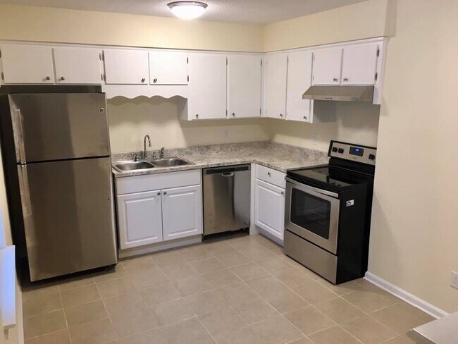 Cocina - 422 McClellan Ave