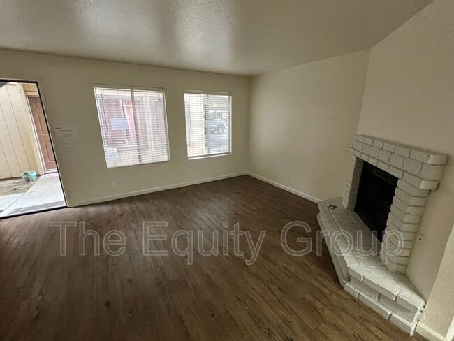 Foto del edificio - 3936 W Meadow Ave
