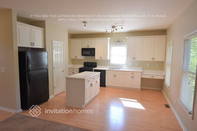 Building Photo - 4002 Mt Vernon Dr