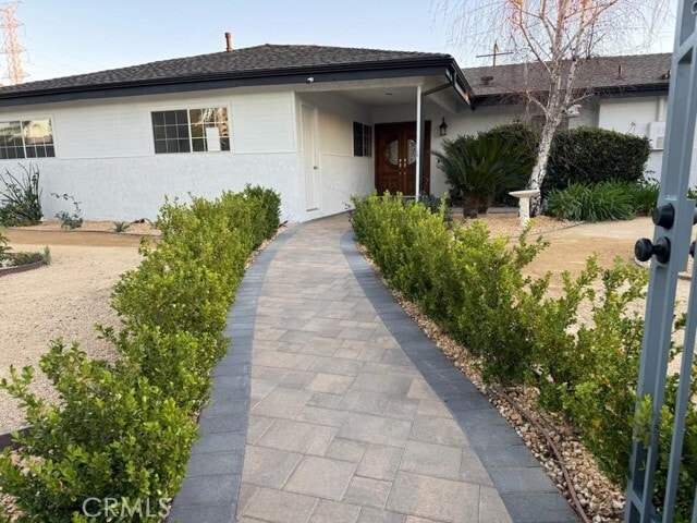 Building Photo - 18224 Chatsworth St