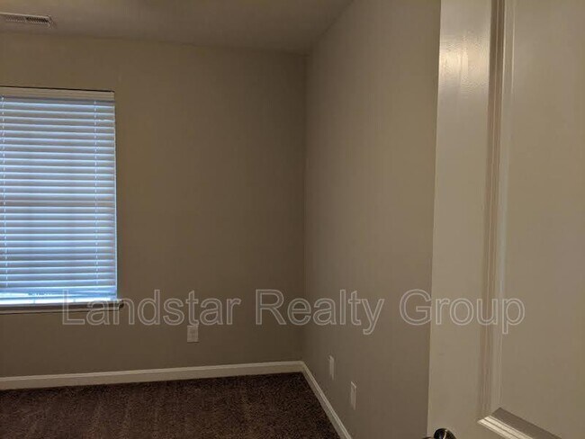 Foto del edificio - 4500 Mason Dixon Ln