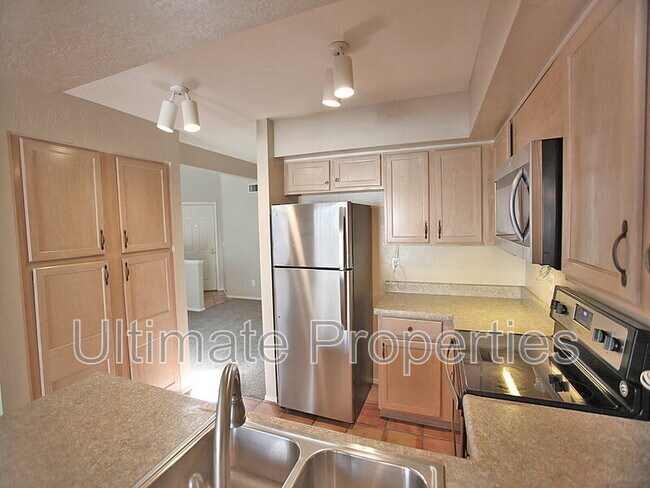 Foto del edificio - 14249 N 23rd St