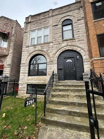 Primary Photo - 3261 W Fulton Blvd