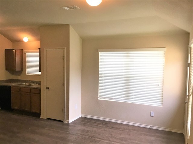 Foto del edificio - 2822 Wisner Cir