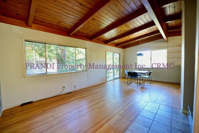 Building Photo - Central San Rafael Hillside Home on Corner...
