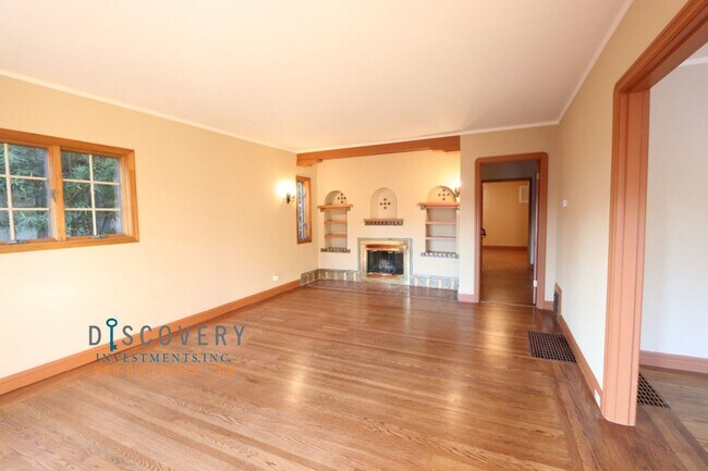 Foto del edificio - Coming Soon! Coveted Piedmont 5 Bedroom Home