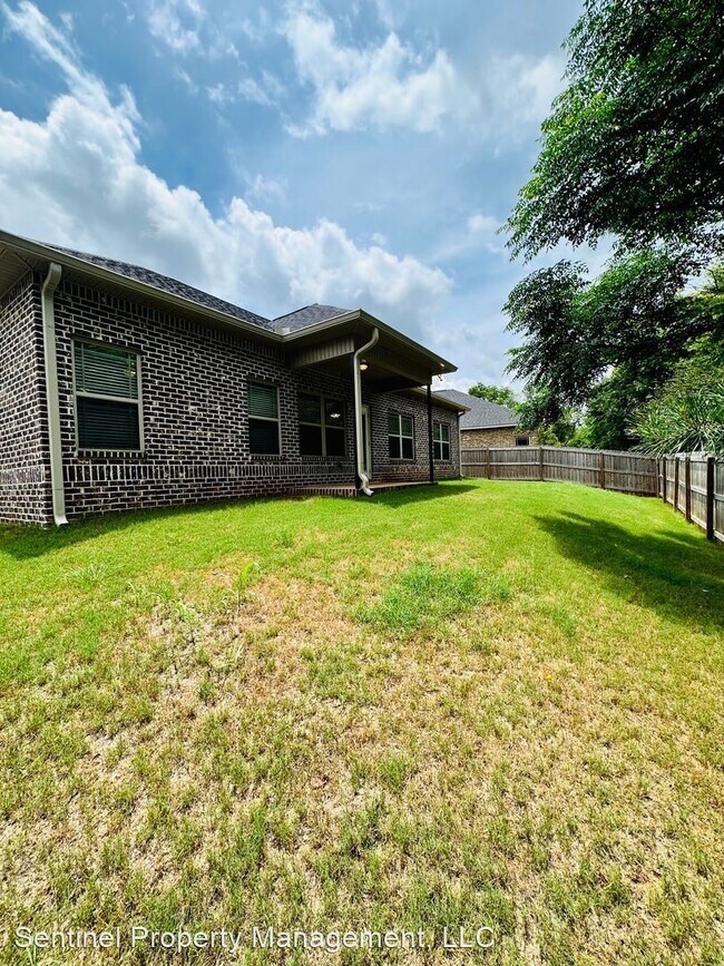 Foto del edificio - 3 br, 2 bath House - 118 Concord Ridge