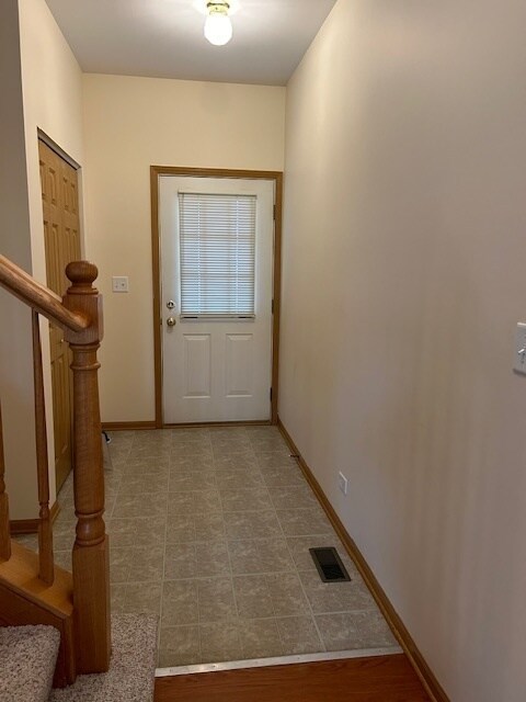Building Photo - 623 Waterview Ct