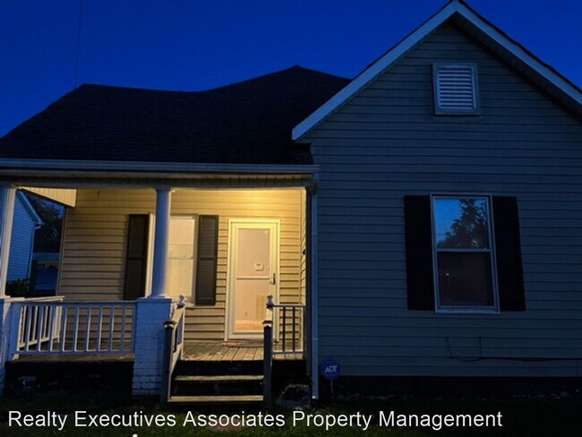 Foto del edificio - 2 br, 2 bath House - 218 East Caldwell Ave