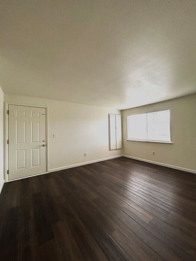 Foto del edificio - 264 N 8th St