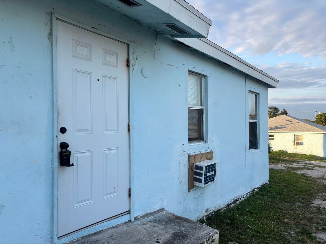 Photo - 1125 W 28th Street Riviera Beach FL 33404