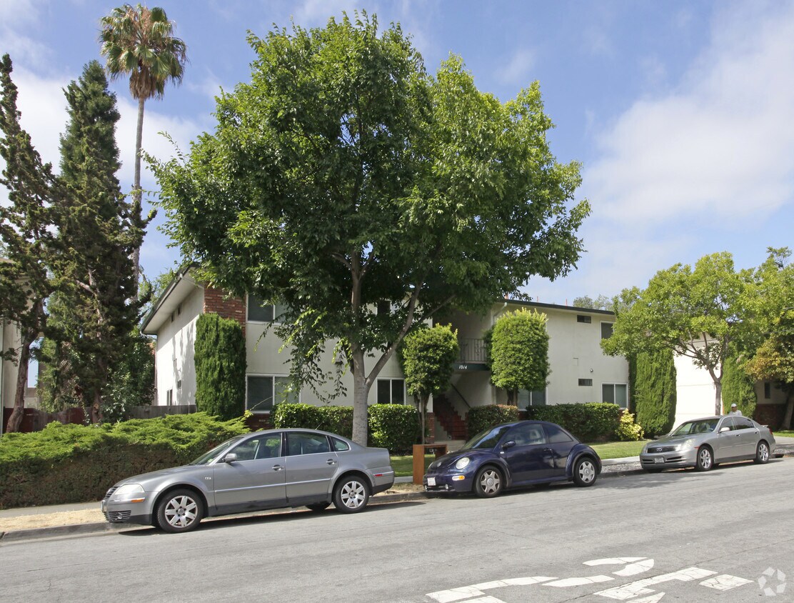 Building Photo - 1014 W Olive Ave
