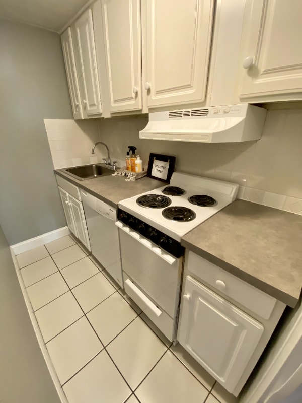 Photo - 1862 Beacon St Apartment