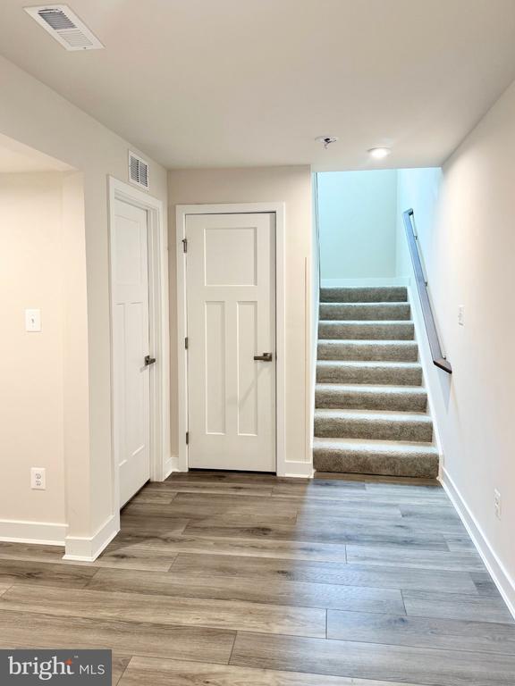 Building Photo - 812 Canary Island Ct