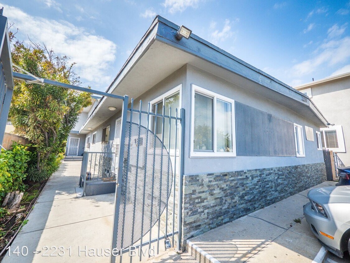 Primary Photo - 2231 Hauser Blvd