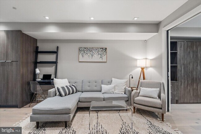 Foto del edificio - 1429 W Street NW Unit 1