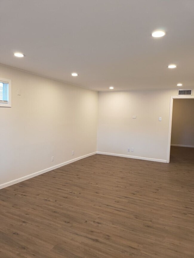 Building Photo - Be the first to live in this newly remodel...