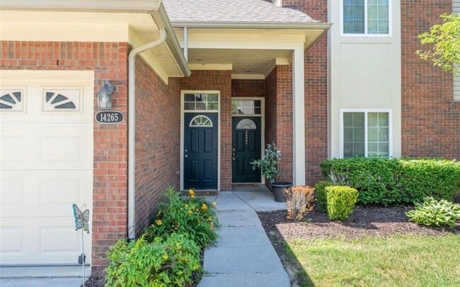 Building Photo - 14353 Shadywood Dr