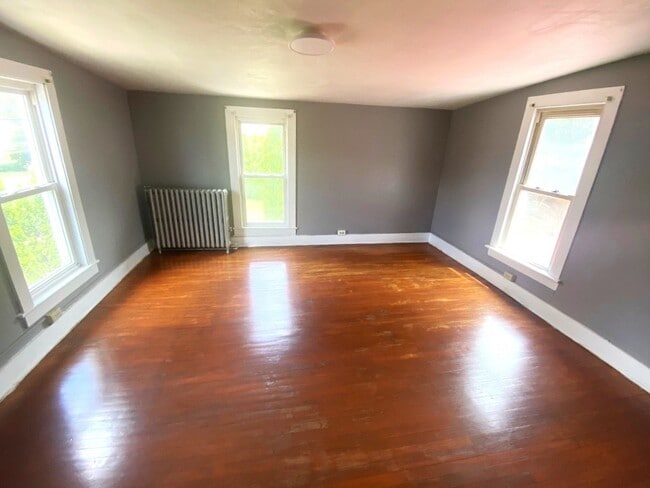Building Photo - 1140 Vestal Ave