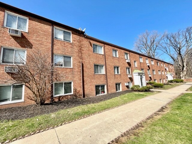Building Photo - 20584 Lorain Rd