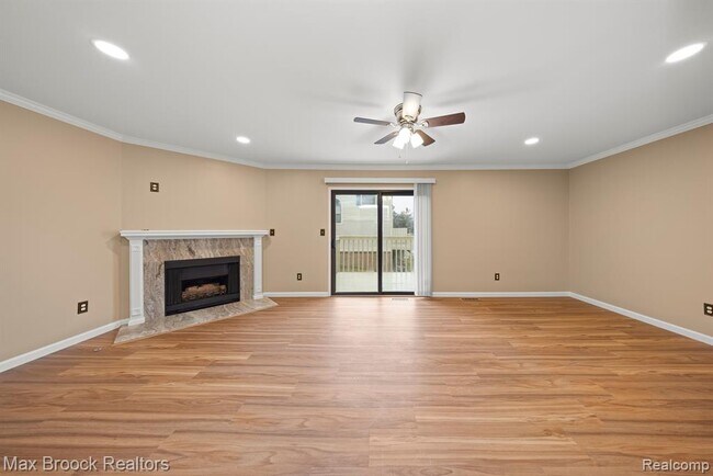Foto del edificio - 5605 Drake Hollow Dr W