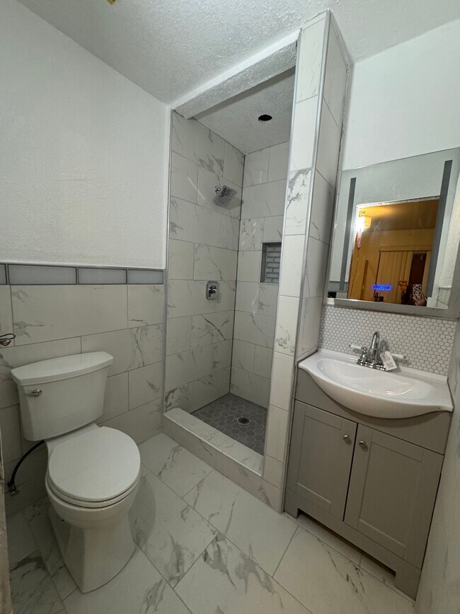 Foto del edificio - 119 E 87th St