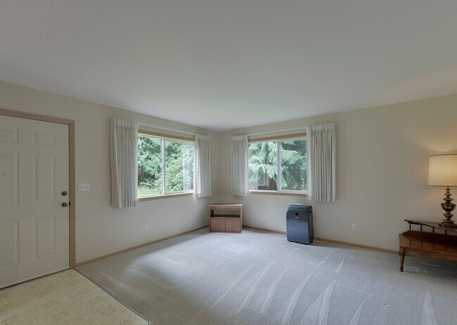 Foto del edificio - Charming 1 Bedroom Cottage with Attached Garage
