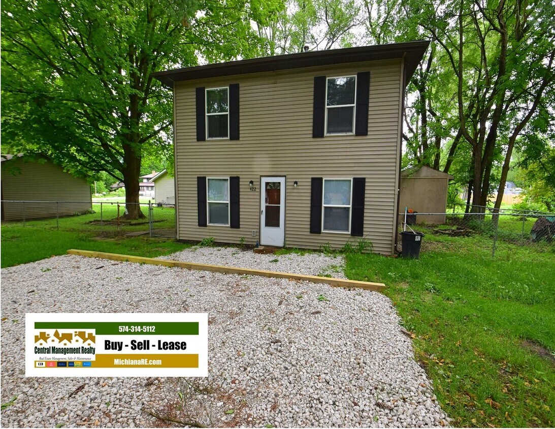 422 S Apple Rd, Osceola, IN 46561 House Rental in Osceola, IN