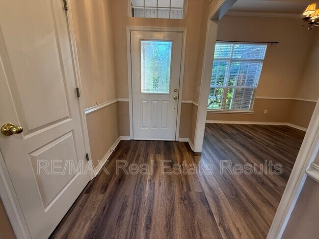 Foto del edificio - 6454 Norman Ave