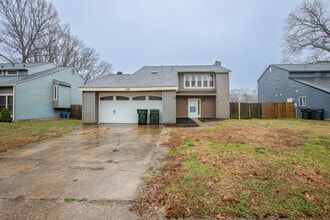 Building Photo - 11 Overlook Ct