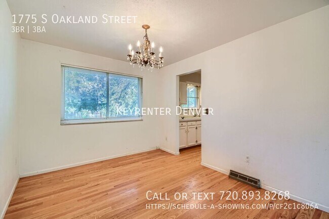 Building Photo - Charming 3-bedroom, 2.5-bathroom home loca...