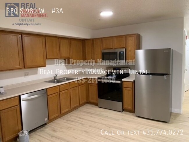 Building Photo - 2 Bed 2 Bath Apartment Central Location in...