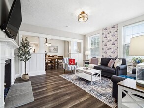 Building Photo - 1610 Cooper Foster Park Rd