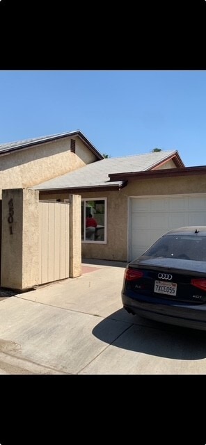 Primary Photo - 4501 Baybrook Way