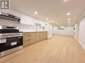 Building Photo - 202 Victoria Rd N