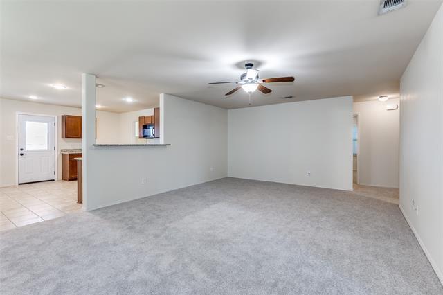 Foto del edificio - 16333 Severn Ln