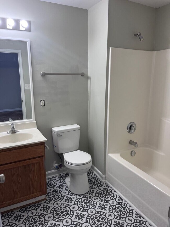 Foto del edificio - 3 Bedroom 3 Bathroom Townhouse!