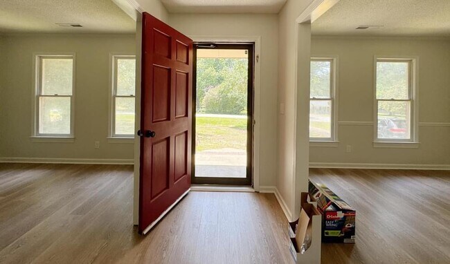 Building Photo - 2291 Kings Mountain Dr