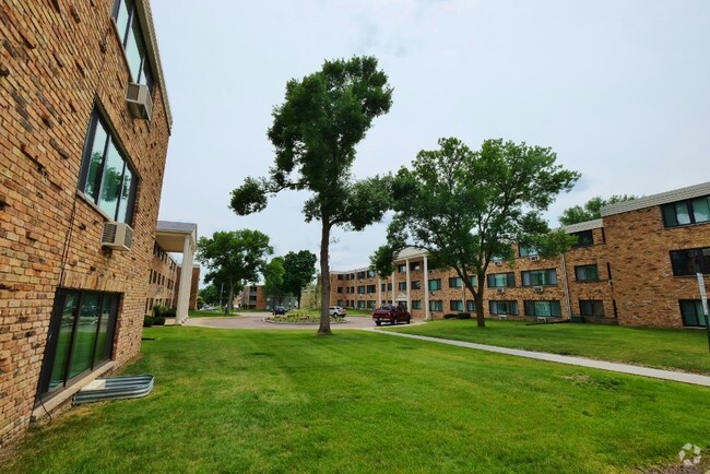 Aquila Apartments For Rent Saint Louis Park Mn