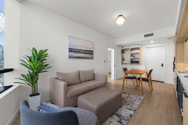 Building Photo - 225 N Miami Ave