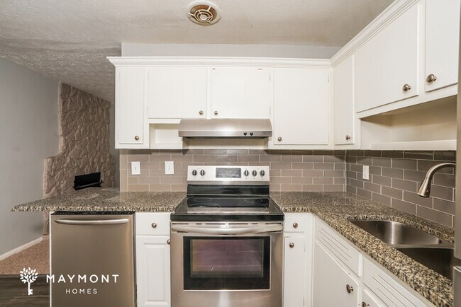 Foto del edificio - 776 Jeb Stuart Dr